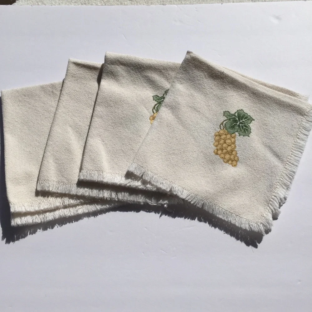 Vintage Monticello Grape Linen Towel/Napkin (4)